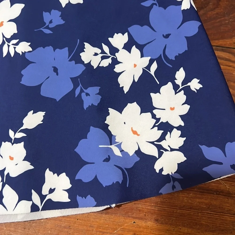 Summer Mae blue‎ and white flower swim top, size 20W